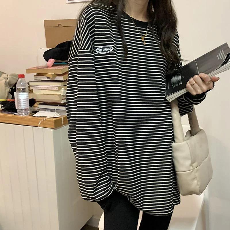

Autumn New Round Neck Slim Long-sleeved Sweatshirt Fashionable and Versatile Striped T-shirt for Women s L чорний