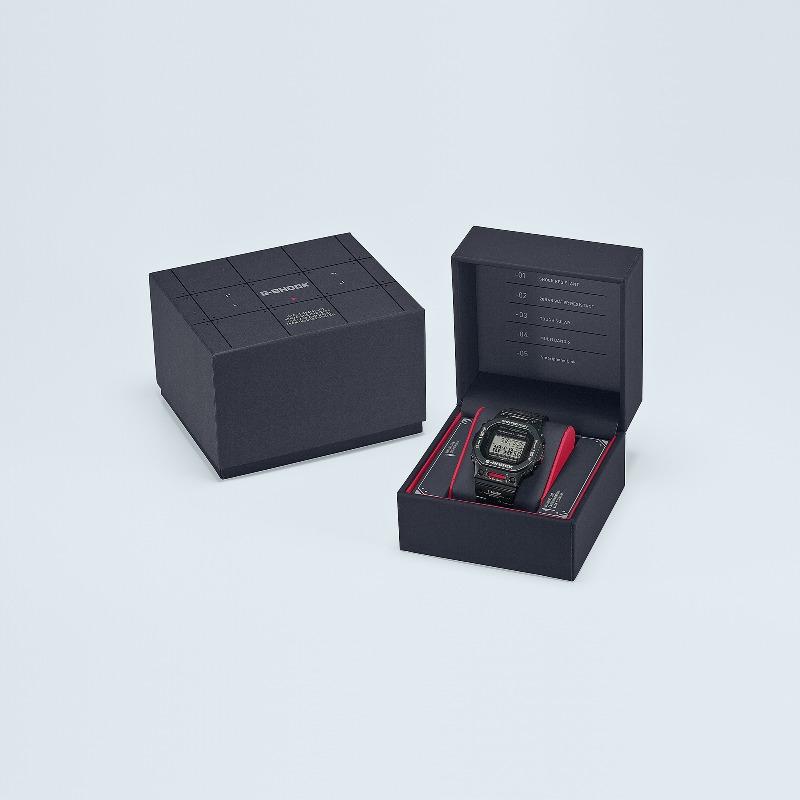 Casio G-SHOCK Reloj de Cuarzo para Hombre Resistente al Agua 200M y a los Golpes GMW-B5000TVA-1
