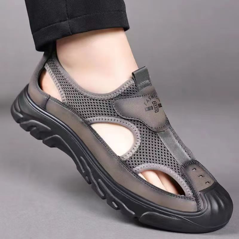 Men's casual mesh hollow breathable beach shoes summer non-slip soft sole comfort fashion outdoor sandals youth driving slippers
