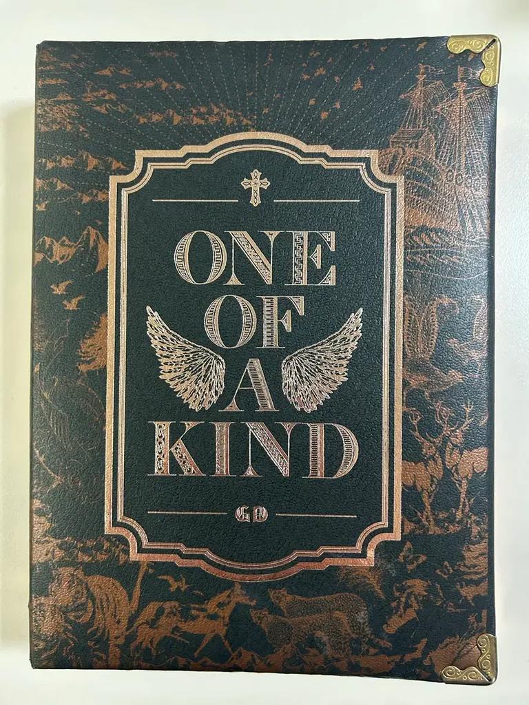 G-DRAGON GD Autographed Album Signed Album Used