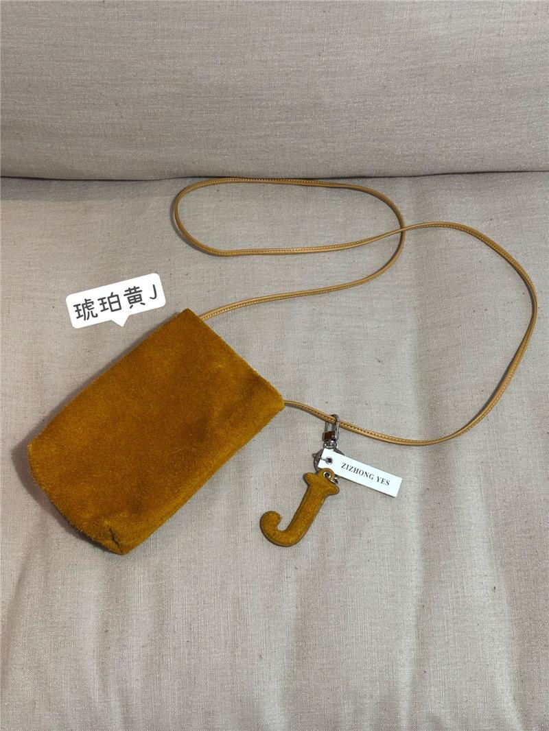 

Women s 2025 Early Autumn Matte Cowhide Vertical Phone Crossbody Bag - Retro Simple High-End Design
