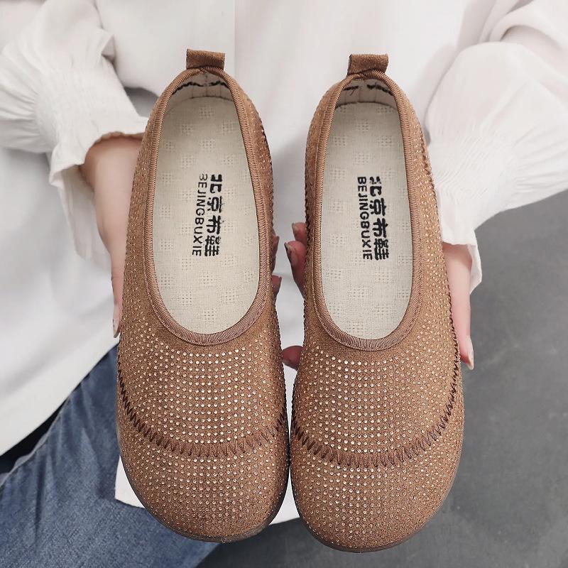 Processing and customizing new old Beijing cloth shoes with one pedal, casual versatile breathable soft-soled Doudou shoes, fashionable mother shoes