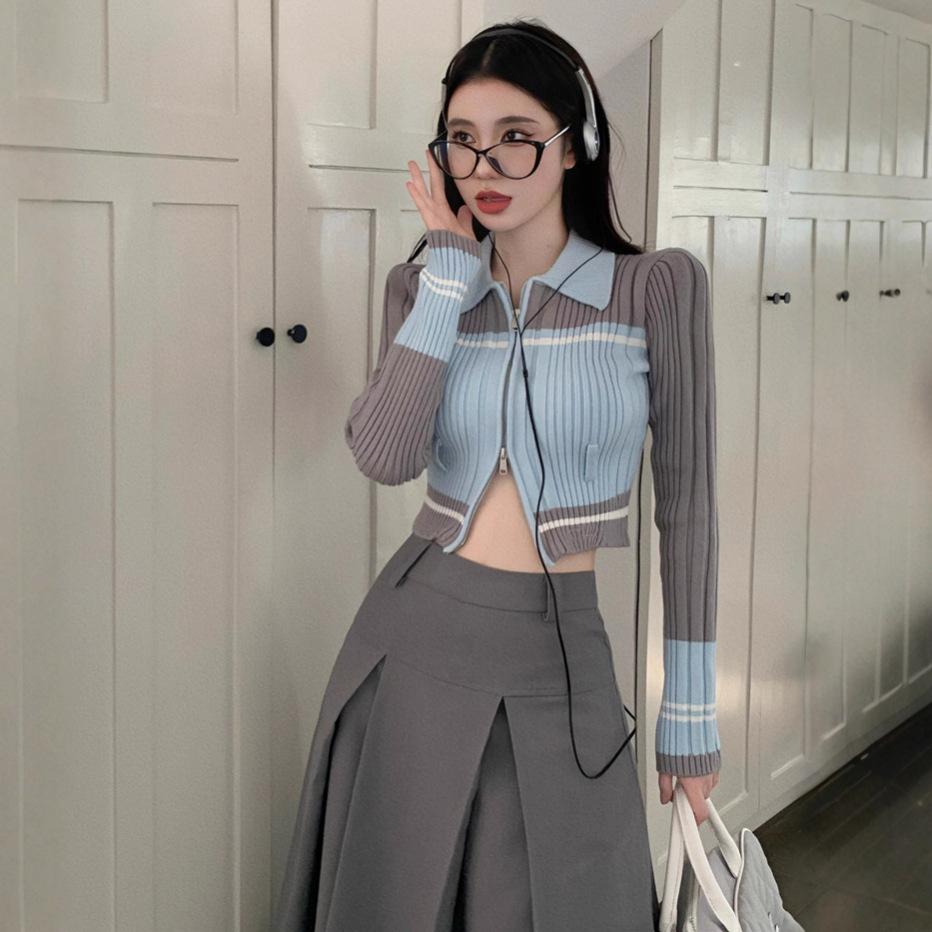 

College style thickened knitted cardigan women s autumn and winter unique short high-end sweater jacket One size