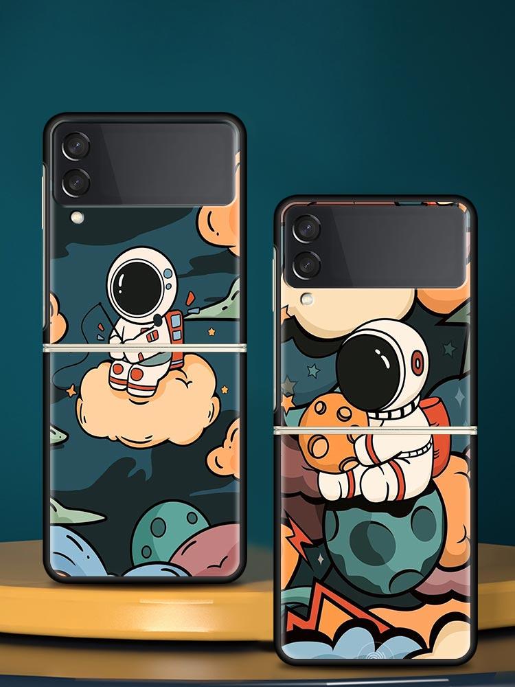 Cartoon Cute Cosmonaut Hard PC Phone Case For Samsung Galaxy Z Flip 7 6 5 4 Black Cover For Galaxy Z Flip3 Foldable Fundas Shell