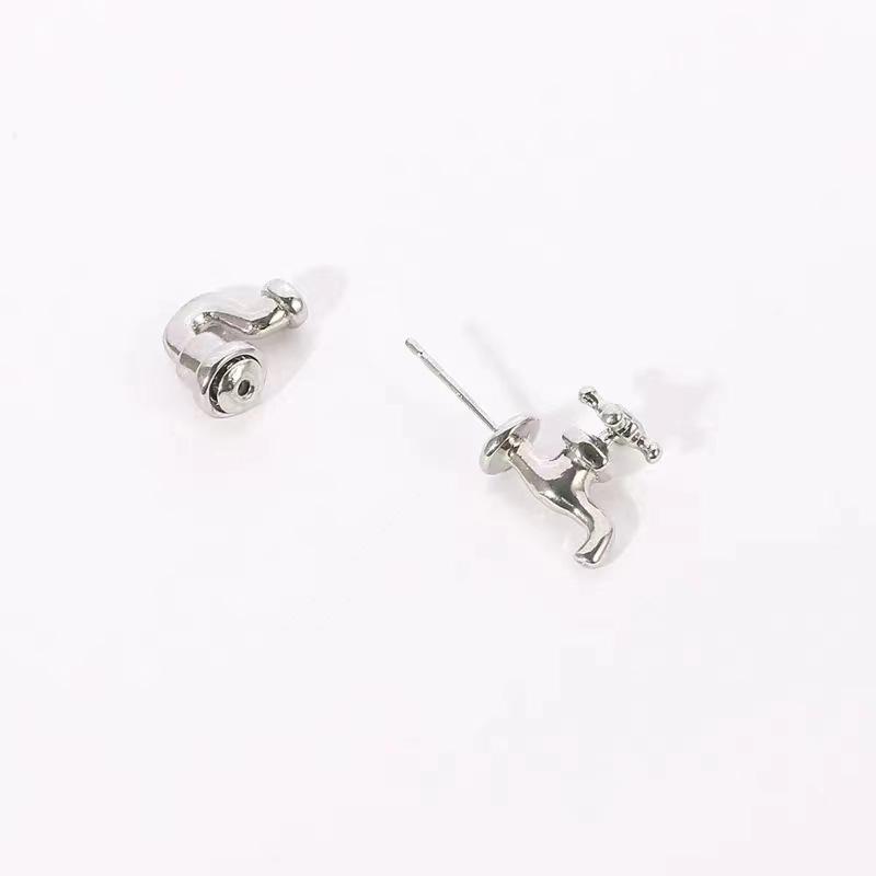 Orecchini a Bottone Forma Rubinetto Acqua Punk Industriale Per Uomo Donna Piercing Gotico Orecchino Personalità Halloween Gioielli alla Moda
