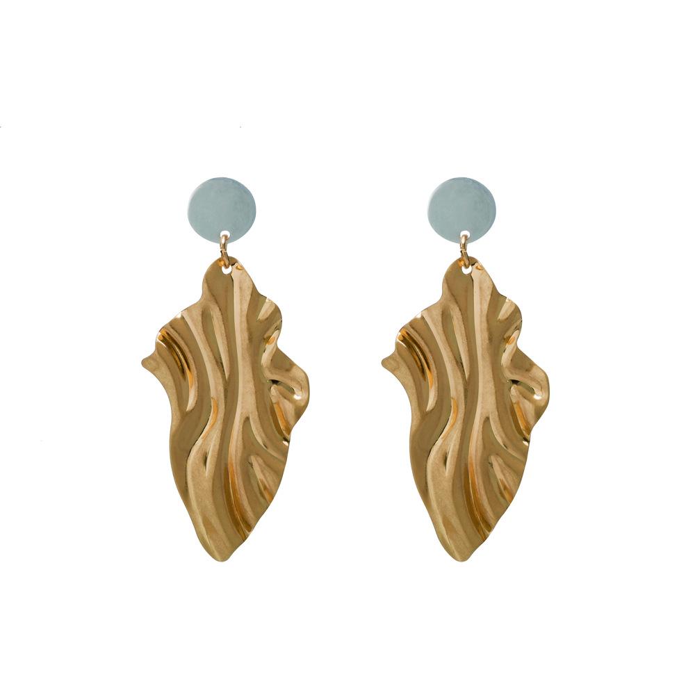 Elegant Long Geometric Dangle Earrings - Fashionable Exaggerated Women's Pendants.