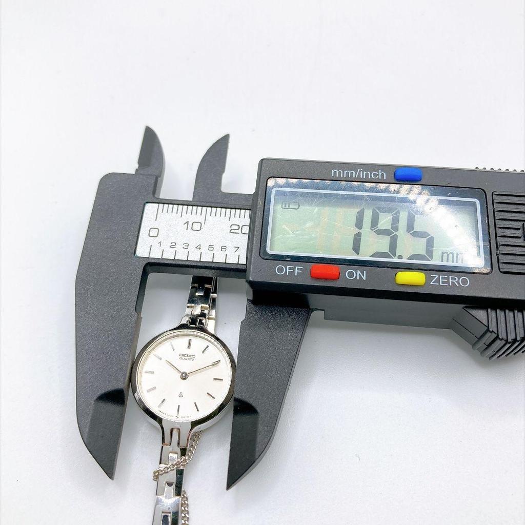 Used 548 SEIKO Ladies Watch Quartz Battery Replaced Working Silver