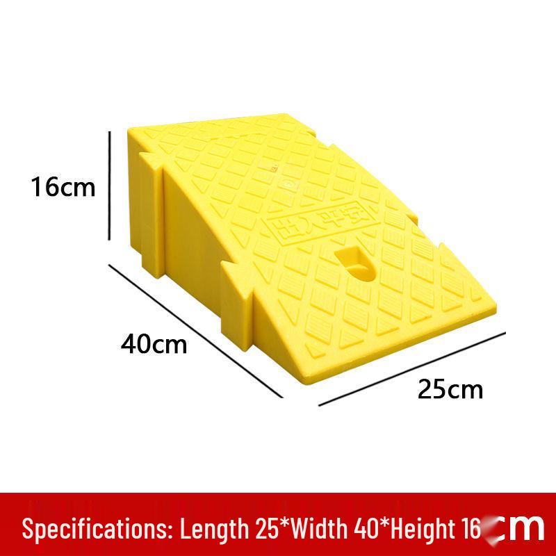 Plastic Ramp Pad: Car Uphill Climbing Slope Curb Threshold Speed Bump Step.