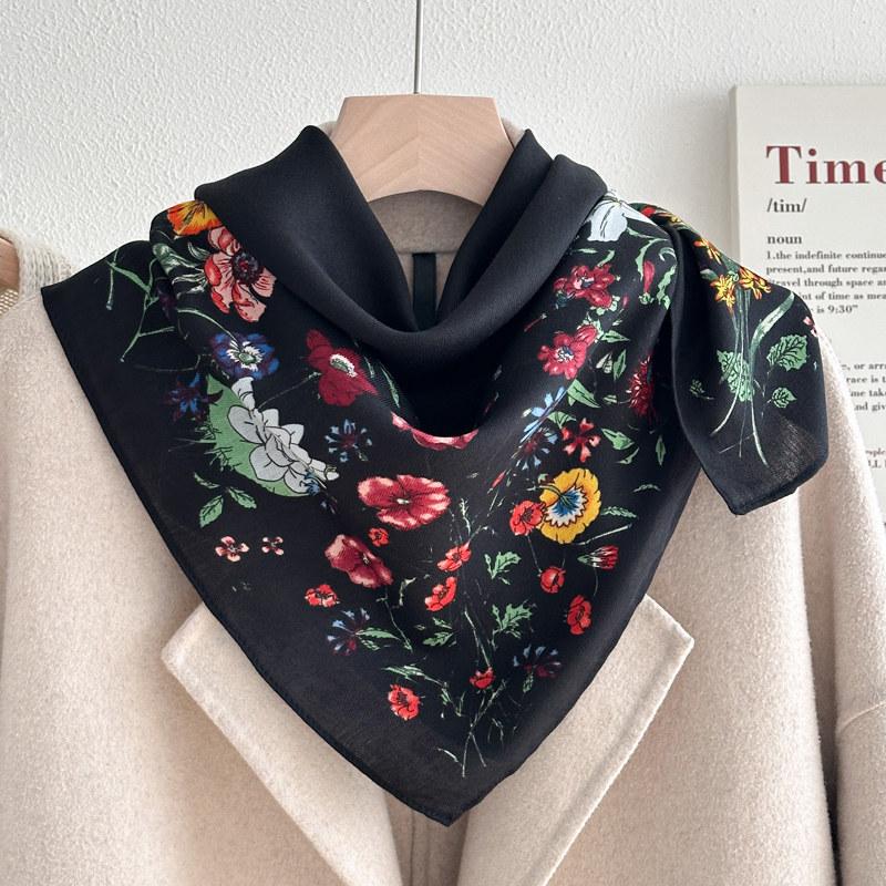 71 Series Neck Cashew Flower Square Scarf Silk Scarf Female Korean Version Versatile Literary and Retro Neck Protection Decorative Small Scarf