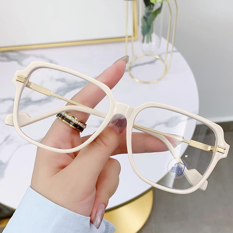 Stylish Anti-Blue Light Glasses: Trendy Large Frame, Slimming, Student-Friendly, Myopia Compatible Sunglasses