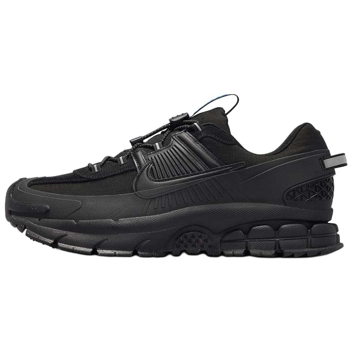 

Новые Nike Zoom Vomero Roam Triple Black FV2295-002 42.5