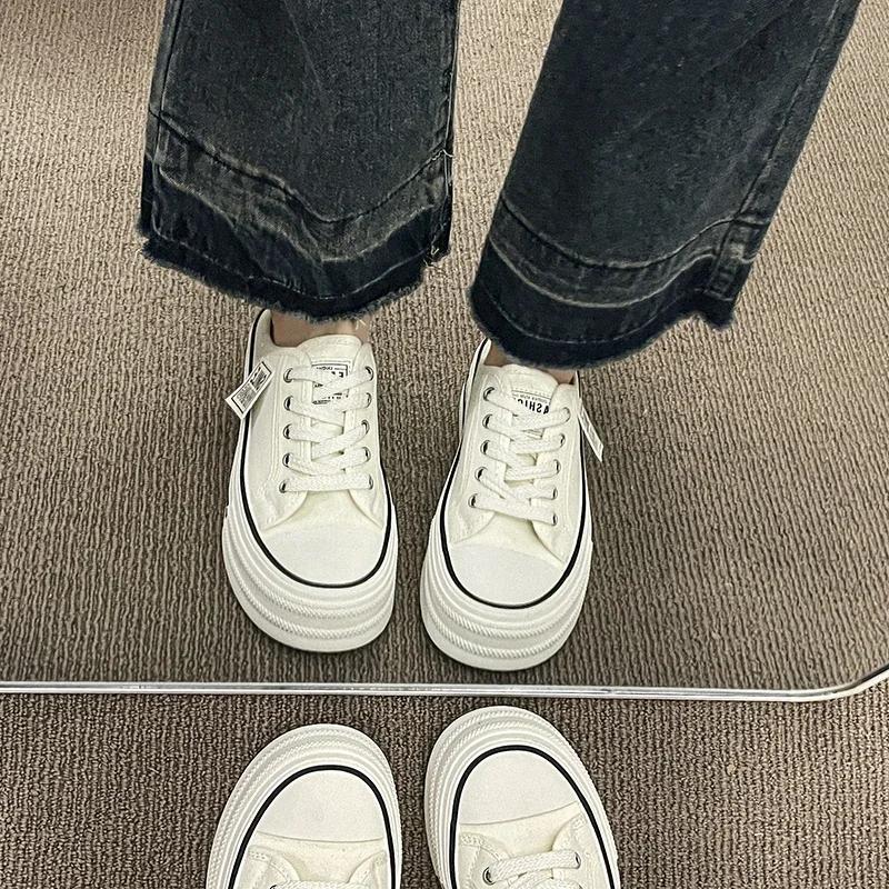 Neue lässige Canvas-Damenpantoffeln mit gekreuzten Riemen Sommer-Mode Erhöht Atmungsaktiv Bequem Sportschuhe zapatos de mujer