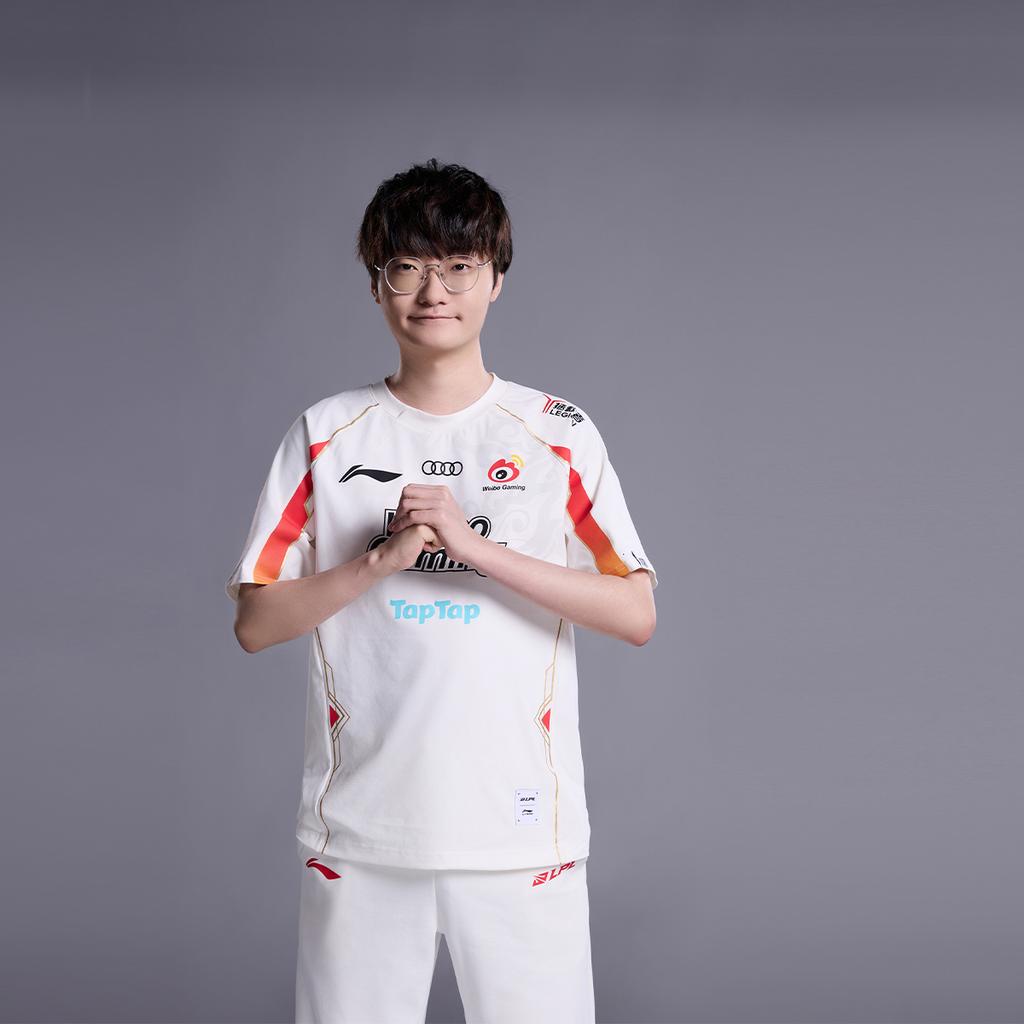Li Ning Sports Lifestyle Series Letter Brand Logo Round Neck Short Sleeve T-Shirt 2024 Season WBG Team Unisex T-Shirt Off-White ATSU645-1