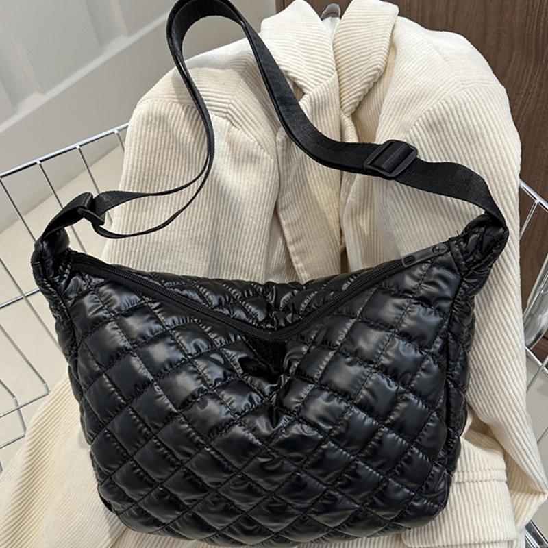 High-end texture small bag for men and women, versatile single shoulder crossbody bag