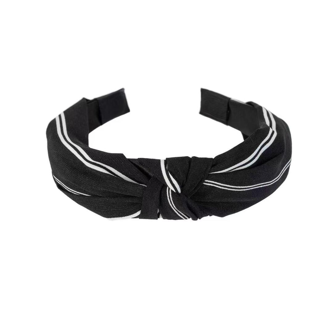 Retro Colorblock Knotted Headband for Women: Wide-Brimmed Fabric Accessory for Outings & Face Washing