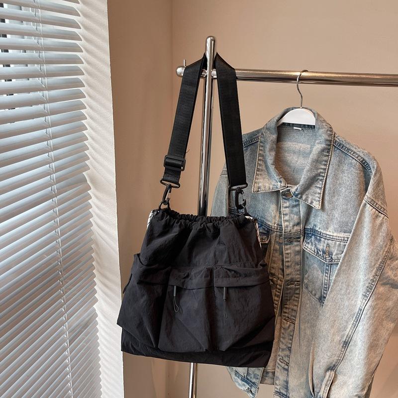 Bag autumn new women s shoulder bag trendy fashion large capacity simple leisure student crossbody backpack