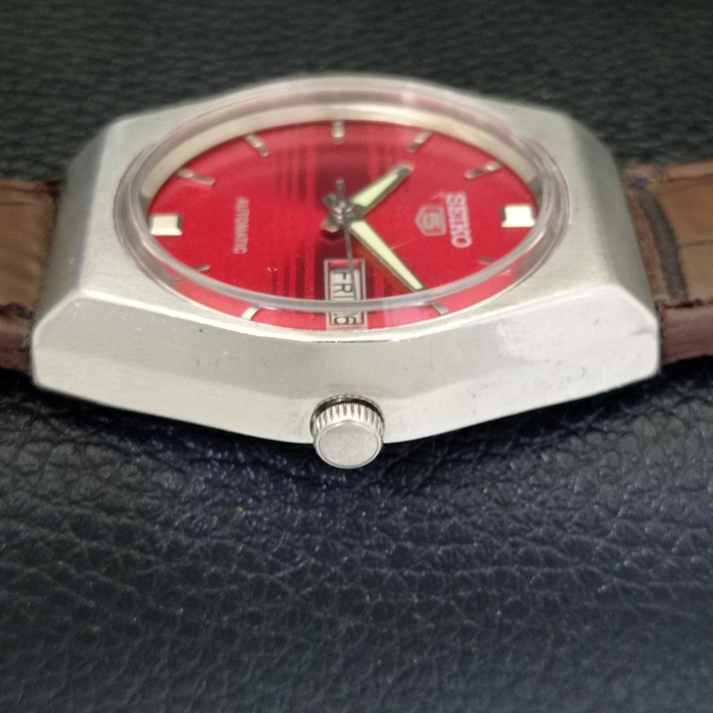 VINTAGE SEIKO 5 AUTOMATIC 6319A JAPAN MENS RED COLOR DIAL WATCH A701216-5 R206a-a701216
