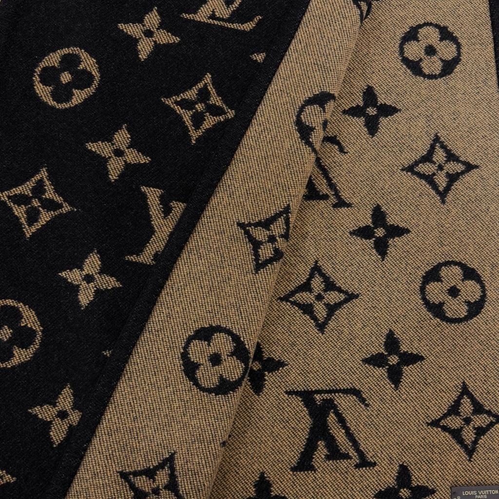Great LOUIS VUITTON Other Fashion Goods Black Cashmere Women Used