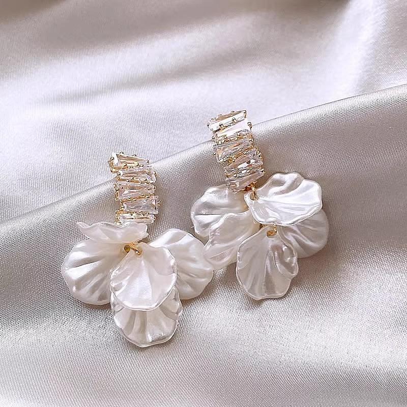 Geometric Irregular Acrylic Flower Drop Earrings For Women European American Style Long Earring Party Jewelry Gifts