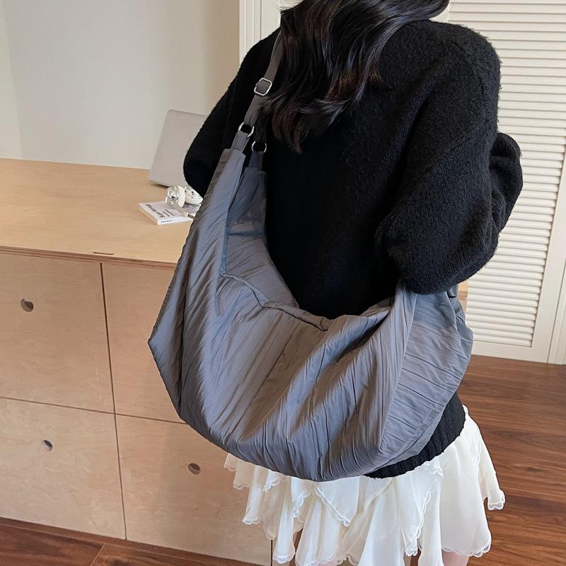 Folded Dumpling Bag Casual Versatile Relaxation Tote Bag Crossbody Large Bag Cycling Sports Lightweight Shoulder Bag