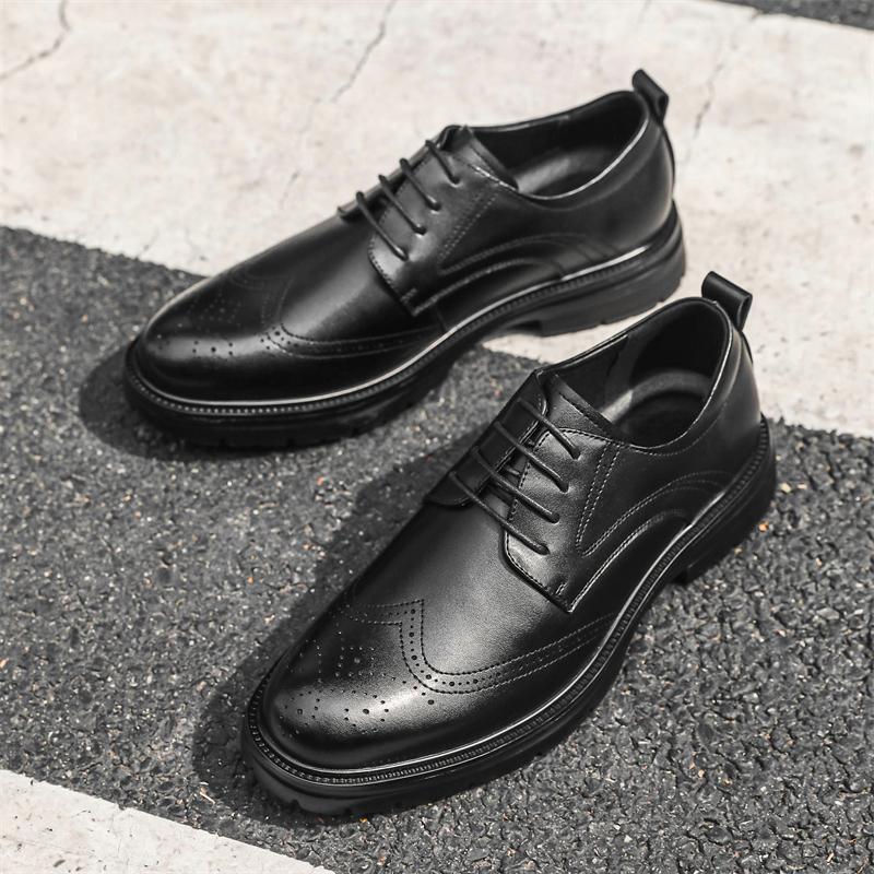 Casual Leather Mens Brogue Shoes Lace Up Men Oxfords Shoes British Style Outdoor Business Footwear Leisure Walk Sneakers
