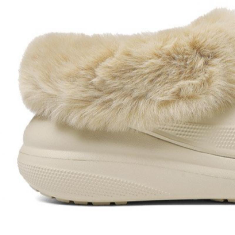 Crocs Forever Crush Fur Indoor Shoes 208446 2y2