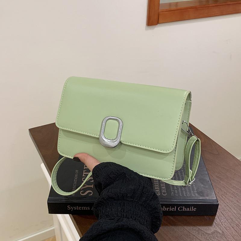 

Simple design small square bag women s 2025 new Korean solid color foreign style messenger bag fashionable shoulder bag зелёный