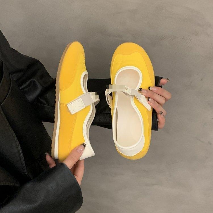Korean round head soft flat bottom Velcro German training shoes autumn new comfortable breathable shallow mouth single shoes