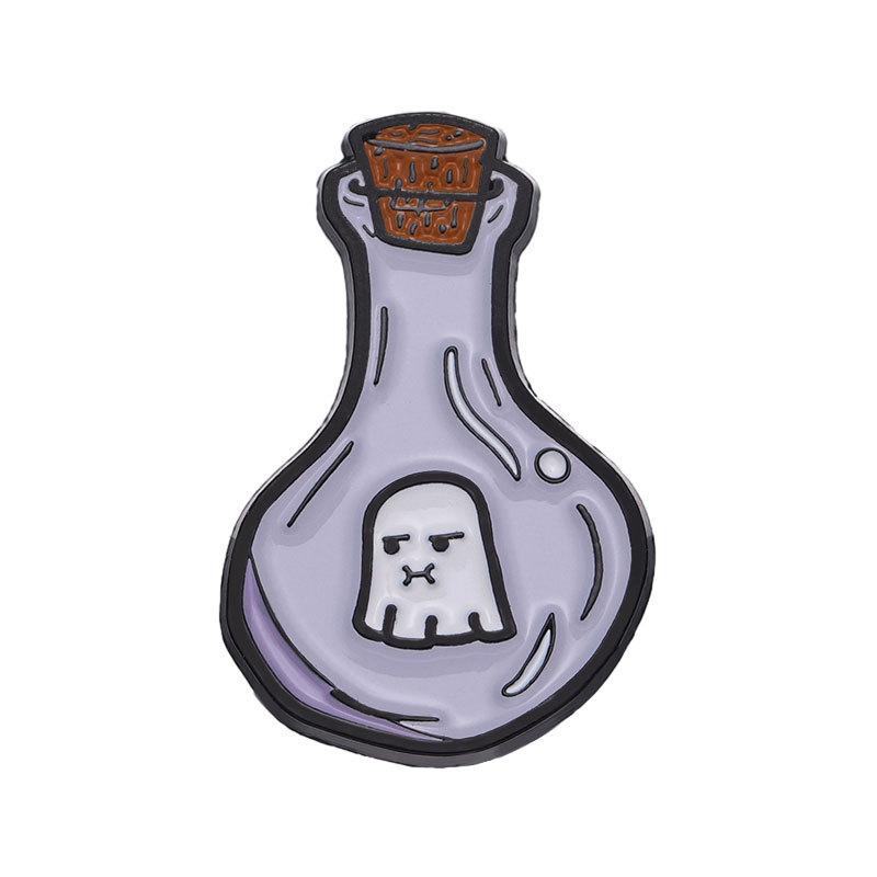 

Bee Playful Cartoon And White Ghost Brooch Ideal For Halloween And Wear Everyday XZ9350