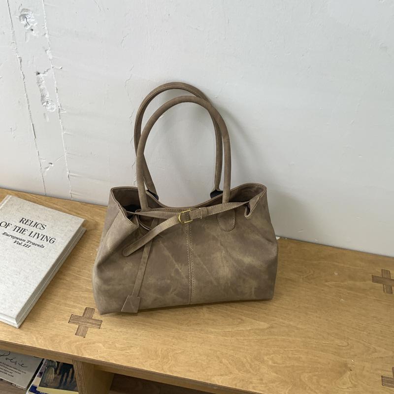 

Single Shoulder Bag, Tote Bag, Large Capacity, for Work and Commuting, Cross-body Single Shoulder Bag коричневий