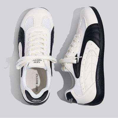 Încălțăminte pentru femei – Adidaşi