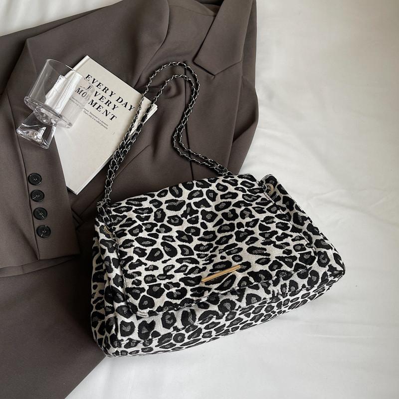 

Stylish Large Capacity Casual Tote Bag For Women With Crossbody Shoulder Design In Black And Khaki чёрный