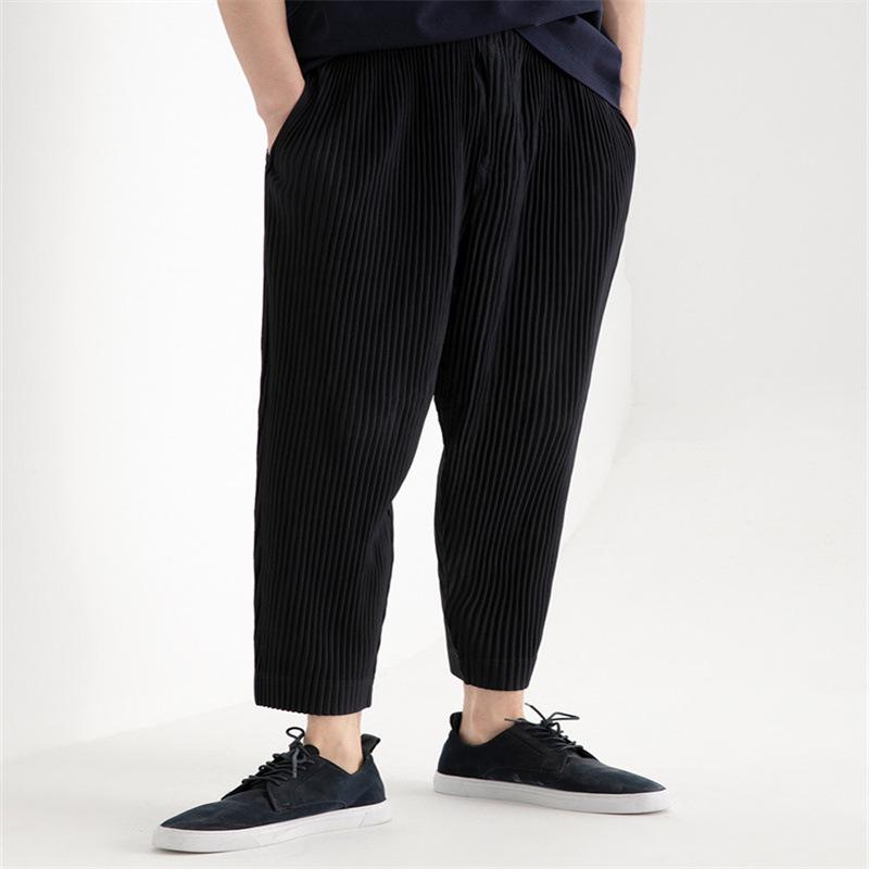 Miyake-Style Men's Pleated Tapered Nine-Point Pants with Drawstring