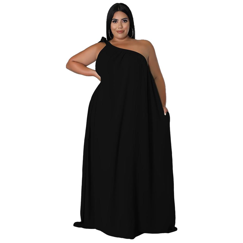 2022 Plus Size Sleeveless One-Shoulder Backless Halter Dress