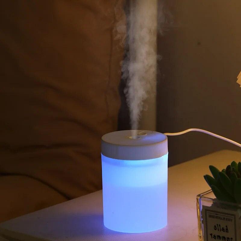 200 ml mini zvlhčovač vzduchu prenosný USB difuzér esenciálneho oleja do auta Aromaterapeutický difuzér pre domácu spálňu zvlhčovač do auta s nízkou hlučnosťou