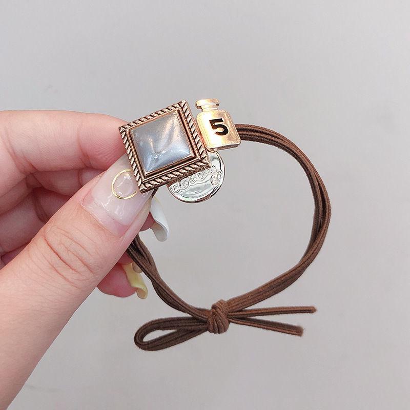 

Гумка для волосся в стилі ретро-флакона духів - корейська резинка подвійного призначення брудно-білий