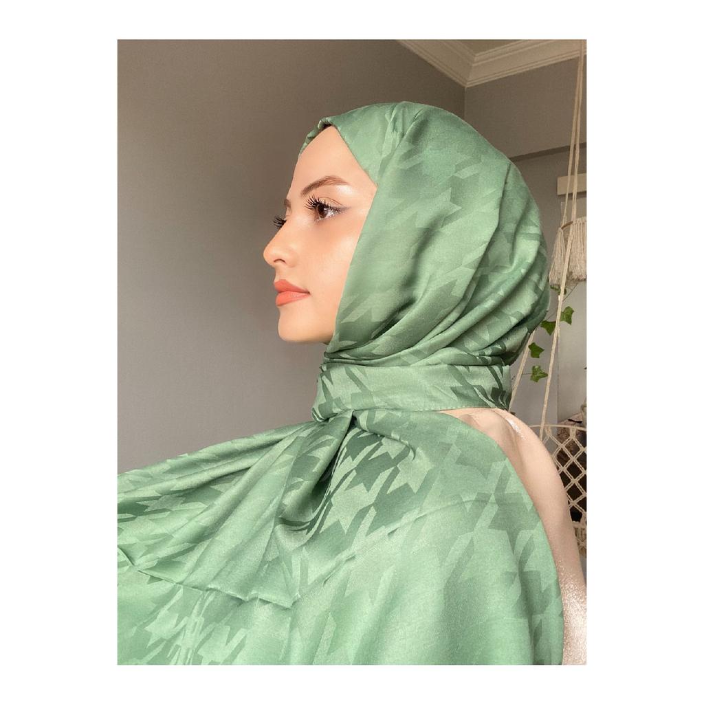 Houndsfoot Patterned Silky Jacquard Shawl