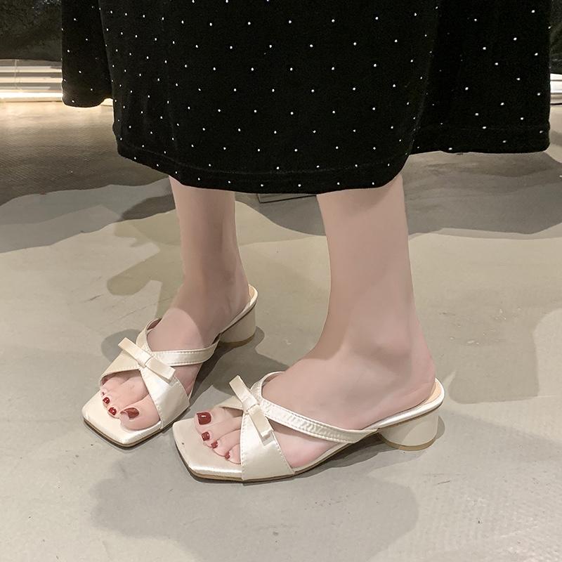 2025 Summer New Fashion Thick Heel Square Toe Open Toe Satin Bow Holiday  Slip-on Women's Sandals
