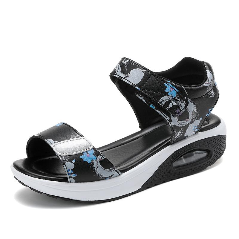 

Women s sandals new large size beach shoes sports non-slip soft-soled casual shoes trendy shoes 42 чорний