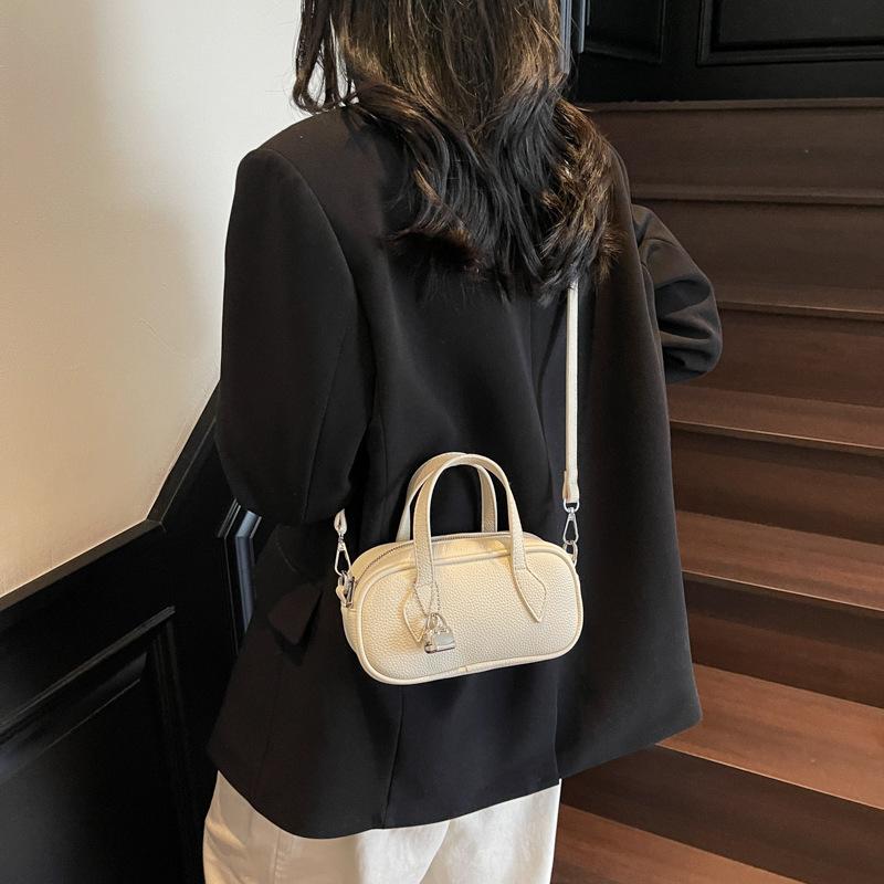 Fashion Handbag Women's New Versatile Shoulder Messenger Bag