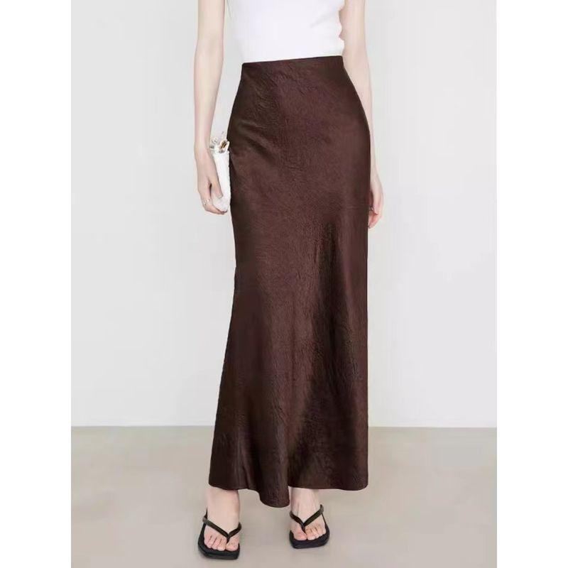 Fashion Style Pure Color Satin Skirt Elastic Waist Hand Grip Pattern Long Skirt Pattern Satin Skirt
