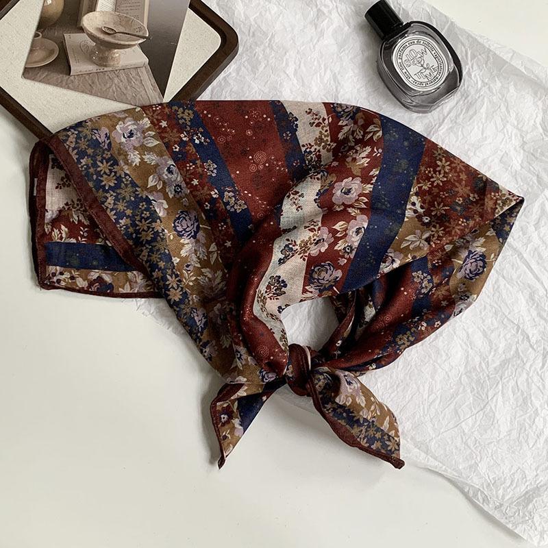 70 double-sided silk scarf, small square scarf, scarf, white rose linen silk scarf, new high-end scarf, shawl cover.