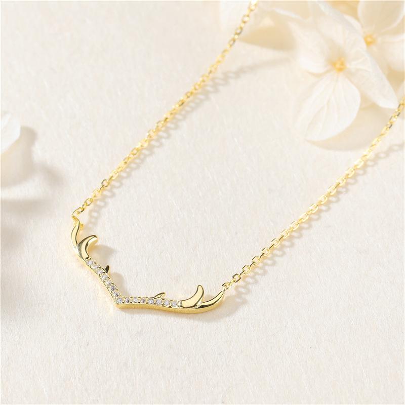 Colar Yilu You para Mulheres Pingente Chifre de Alce Pequeno Corrente Clavicular Fonte