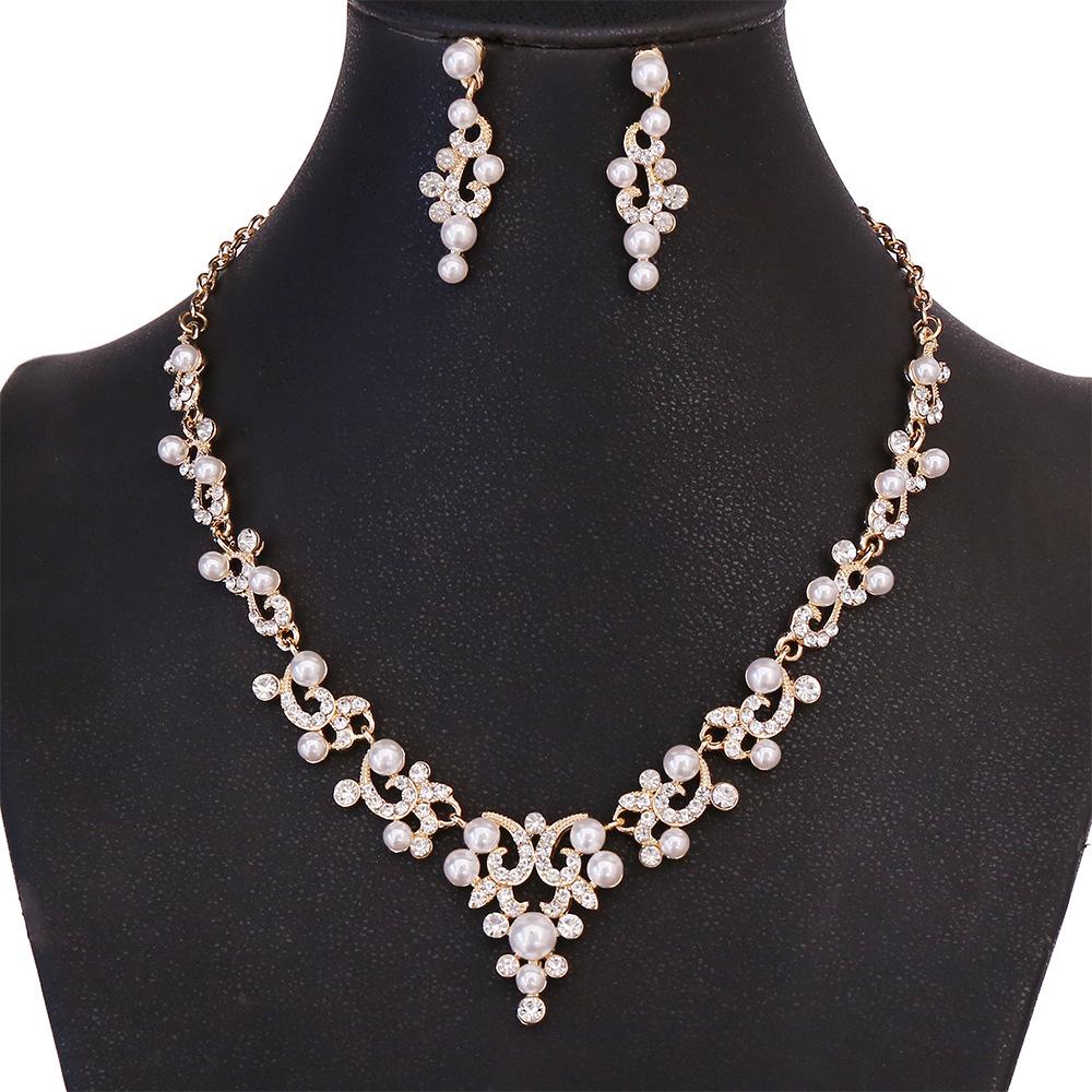 New Wedding Photography Props Necklace and Earrings Two-piece Set Fashionable Pearl and Rhinestone Bridal Set
