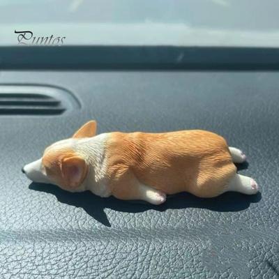 Corgi Auto Ornament Niedlicher Mini Schlafender Corgi Autodeko Mittelkonsolen Dekoration Geschenk für Auto-Haustier-Liebhaber