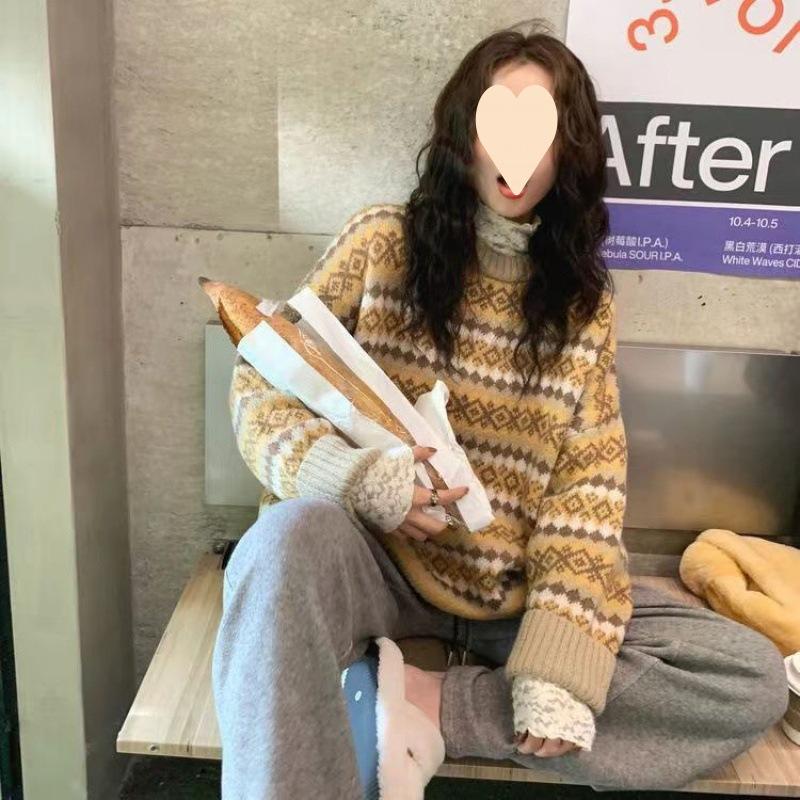 Women's Knitted Sweater Retro Niche Sweater Style Autumn and Winter Knitted Sweater