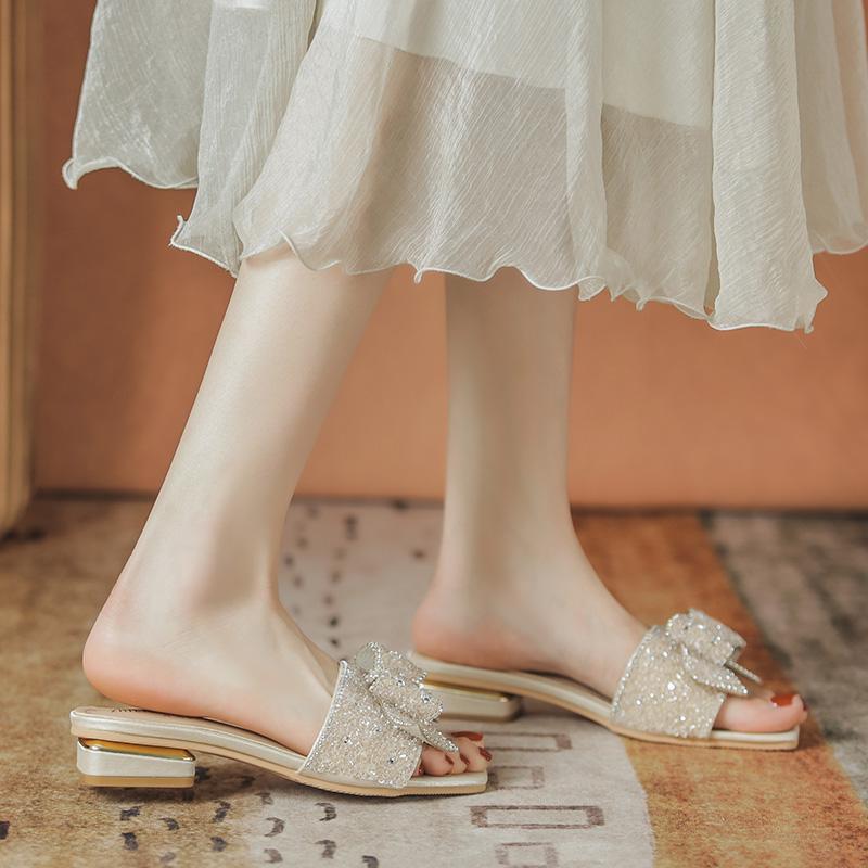 Coarse heel non-slip slippers female summer 2025 new fairy wind diamonds with skirt wear beach slippers