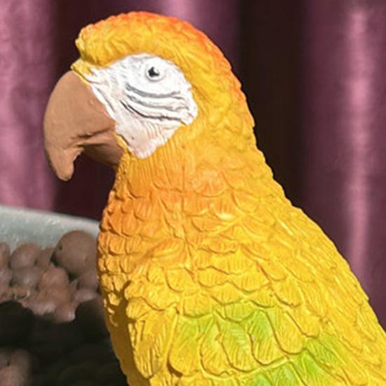 Bird Ornament Resin Scarlet Macaw Sculpture Realistic Lifelike Parrot Statue Waterproof Outdoor Garden Decoration