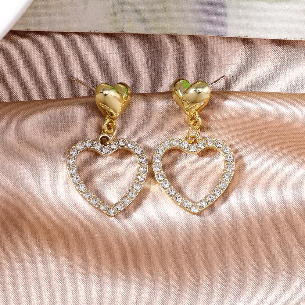 Fashion Gold Color Love Heart Earrings for Women Girls Crystal Stud Earrings Party Holiday Jewelry Gifts