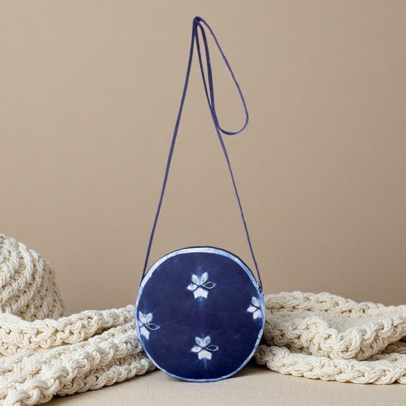 A Retro and Trendy Single-shoulder Crossbody Bag for Women with Hand-tie-dyed Blue Flowers in Ethnic Style